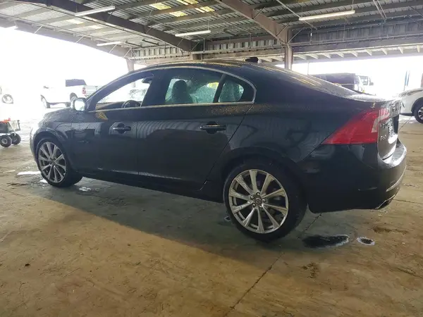 LYV402HM4JB157832 2018 VOLVO S60 - Image 2