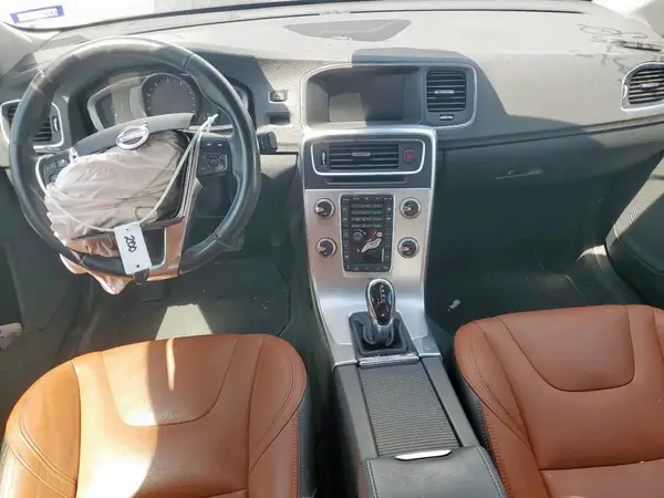 LYV402HM9JB178014 2018 VOLVO S60 - Image 8