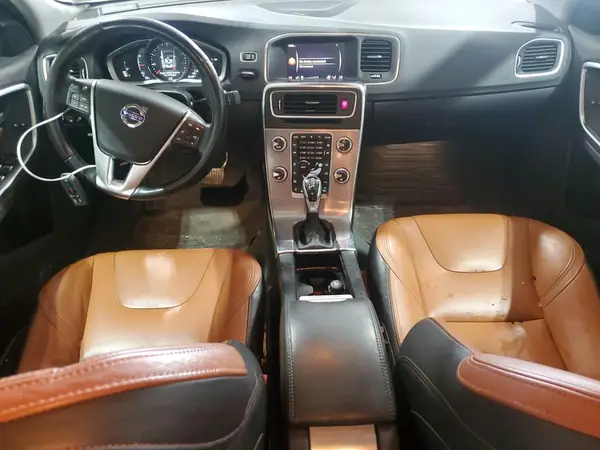 LYV402HMXJB170987 2018 VOLVO S60 - Image 8