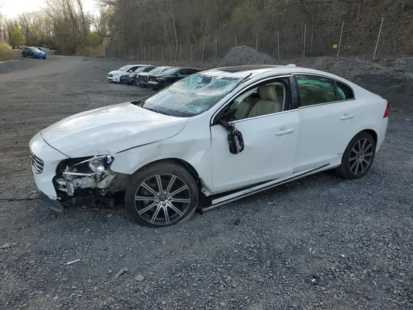 LYV402TK0HB125525 2017 VOLVO S60 - Image 1