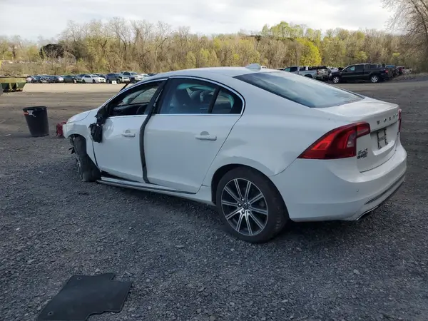 LYV402TK0HB125525 2017 VOLVO S60 - Image 2