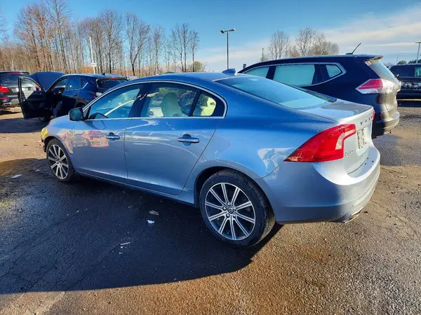LYV402TK0HB138260 2017 VOLVO S60 - Image 2