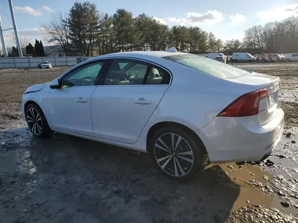 LYV402TK1JB157468 2018 VOLVO S60 - Image 2