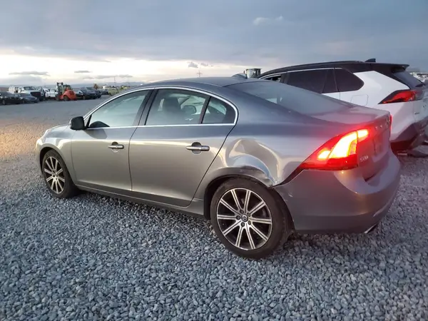 LYV402TK2HB131181 2017 VOLVO S60 - Image 2