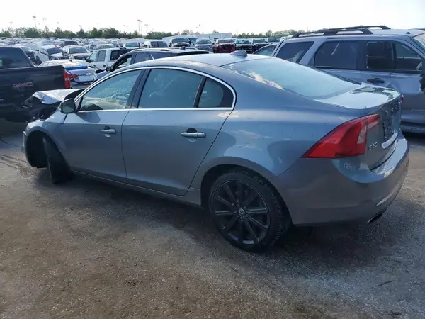 LYV402TK2JB161884 2018 VOLVO S60 - Image 2