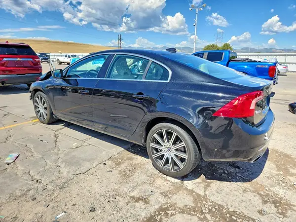 LYV402TK2JB164879 2018 VOLVO S60 - Image 2