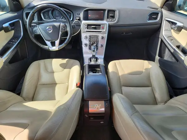 LYV402TK2JB185618 2018 VOLVO S60 - Image 8