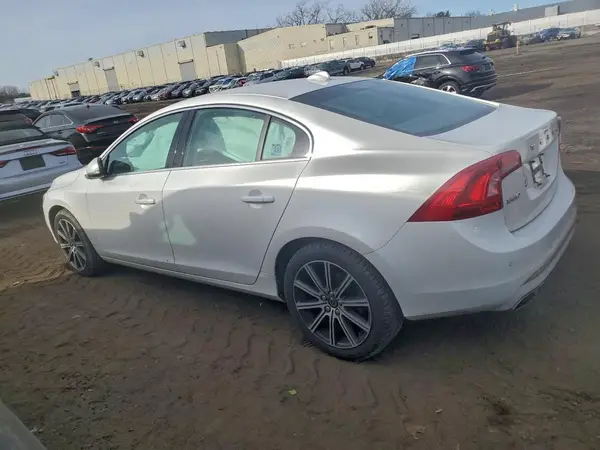 LYV402TK3JB168651 2018 VOLVO S60 - Image 2