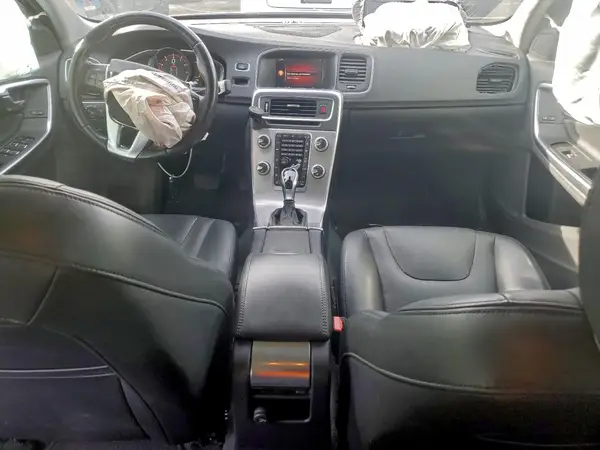 LYV402TK3JB168651 2018 VOLVO S60 - Image 8