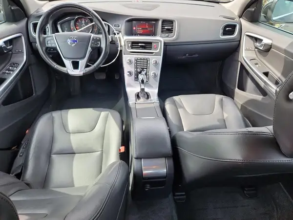 LYV402TK4JB178301 2018 VOLVO S60 - Image 8