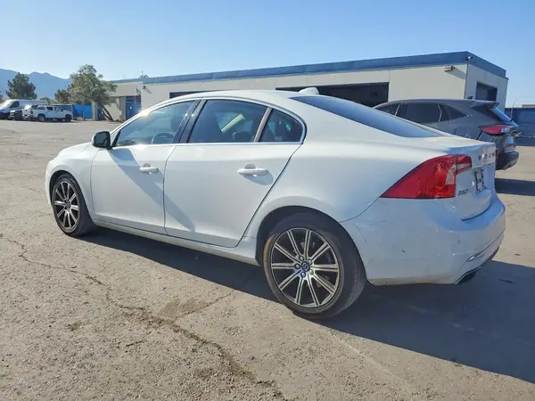 LYV402TK5HB125438 2017 VOLVO S60 - Image 2