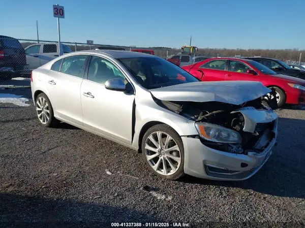 LYV402TK5JB159465 2018 VOLVO S60 - Image 1