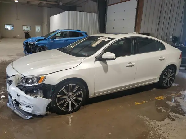 LYV402TK5JB165234 2018 VOLVO S60 - Image 1