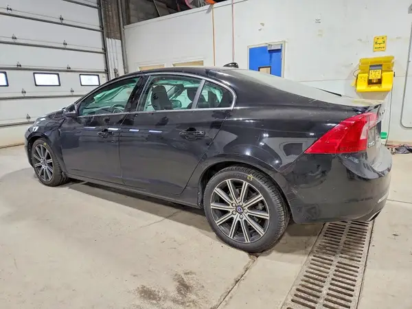 LYV402TK6HB125979 2017 VOLVO S60 - Image 2