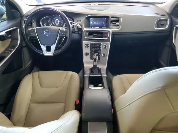 LYV402TK6JB158423 2018 VOLVO S60 - Image 8
