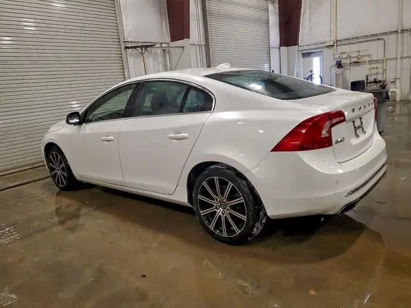 LYV402TK6JB158910 2018 VOLVO S60 - Image 2