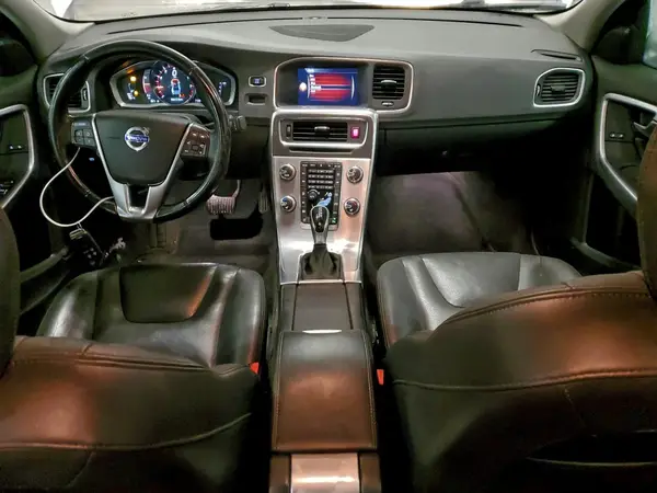 LYV402TK6JB158910 2018 VOLVO S60 - Image 8