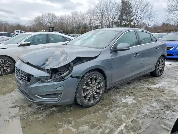 LYV402TK6JB161984 2018 VOLVO S60 - Image 1