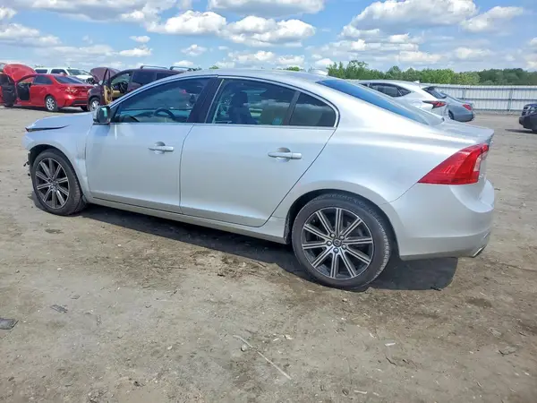 LYV402TK7JB162724 2018 VOLVO S60 - Image 2