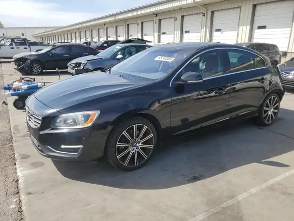 LYV402TK8HB135428 2017 VOLVO S60 - Image 1