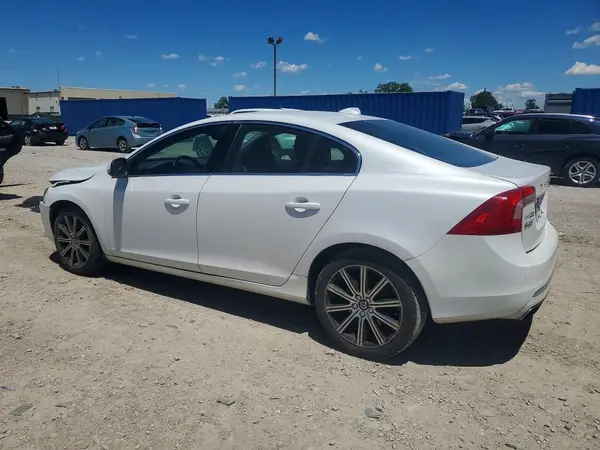 LYV402TK8JB190046 2018 VOLVO S60 - Image 2