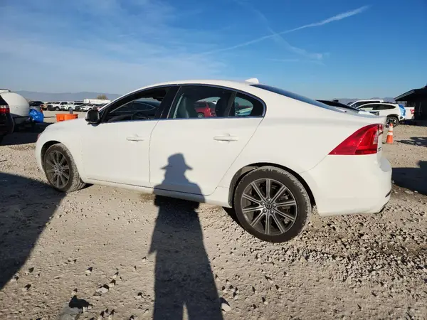 LYV402TK9HB154148 2017 VOLVO S60 - Image 2