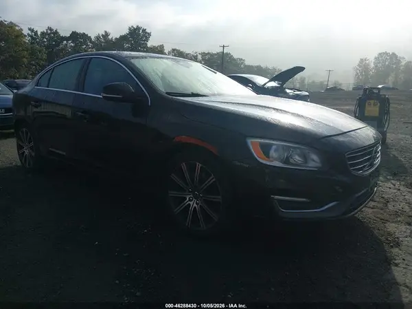 LYV402TK9JB176799 2018 VOLVO S60 - Image 1