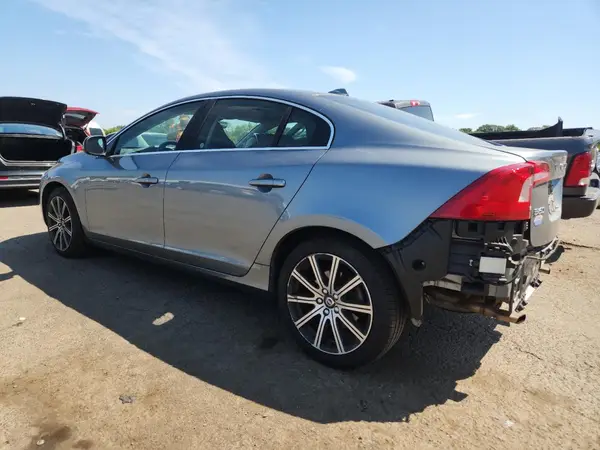 LYV402TKXJB159560 2018 VOLVO S60 - Image 2