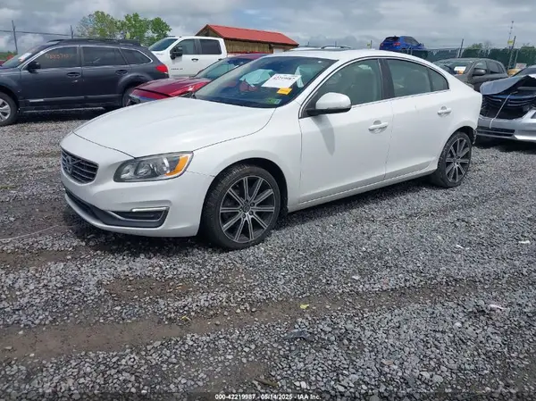 LYV402TKXJB162524 2018 VOLVO S60 - Image 2