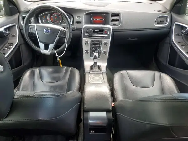 LYV402TKXJB174107 2018 VOLVO S60 - Image 8