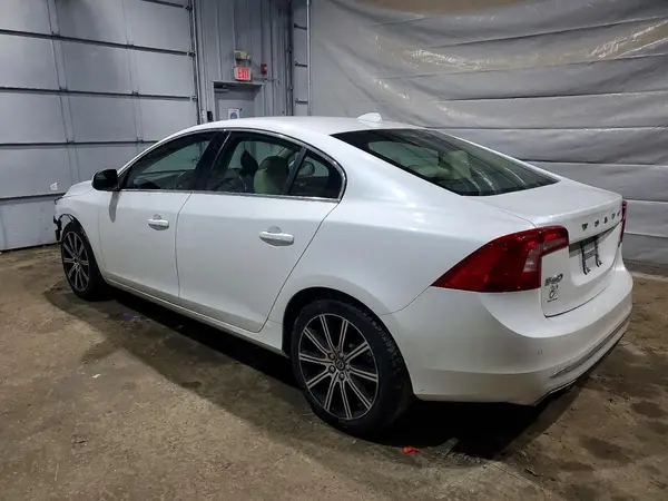 LYV402TM0JB171878 2018 VOLVO S60 - Image 2