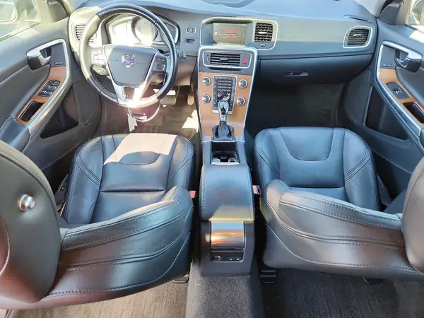 LYV402TM1HB127981 2017 VOLVO S60 - Image 8
