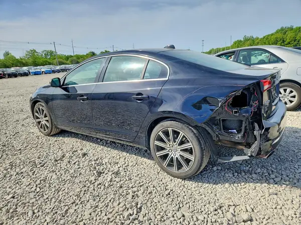 LYV402TM3JB171440 2018 VOLVO S60 - Image 2