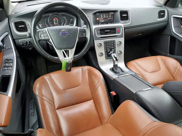 LYV402TM4HB153748 2017 VOLVO S60 - Image 8