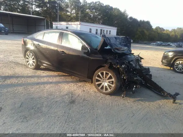 LYV402TM5HB140989 2017 VOLVO S60 - Image 1