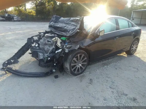 LYV402TM5HB140989 2017 VOLVO S60 - Image 2