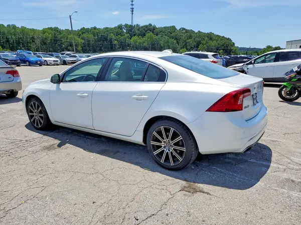 LYV402TM5JB171942 2018 VOLVO S60 - Image 2