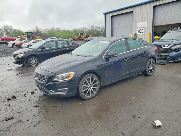 LYV402TM6HB128639 2017 VOLVO S60 - Image 1