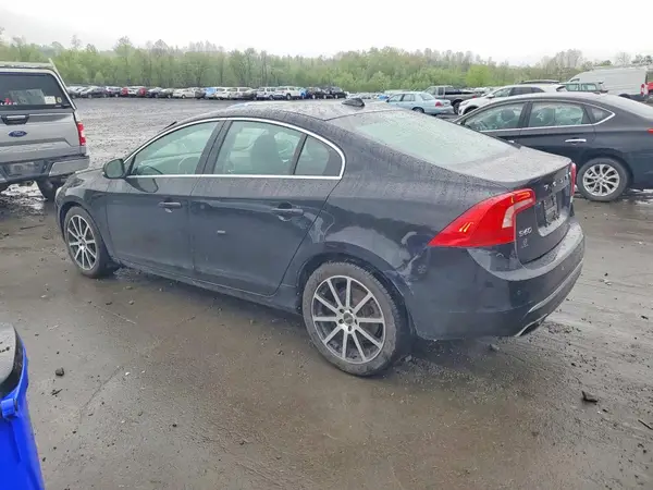 LYV402TM6HB128639 2017 VOLVO S60 - Image 2