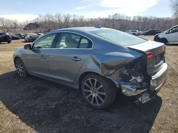 LYV402TM6JB157676 2018 VOLVO S60 - Image 2