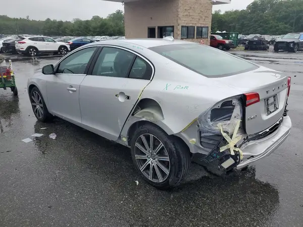LYV402TM8HB133454 2017 VOLVO S60 - Image 2
