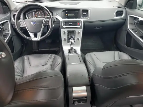 LYV402TM8HB133454 2017 VOLVO S60 - Image 8