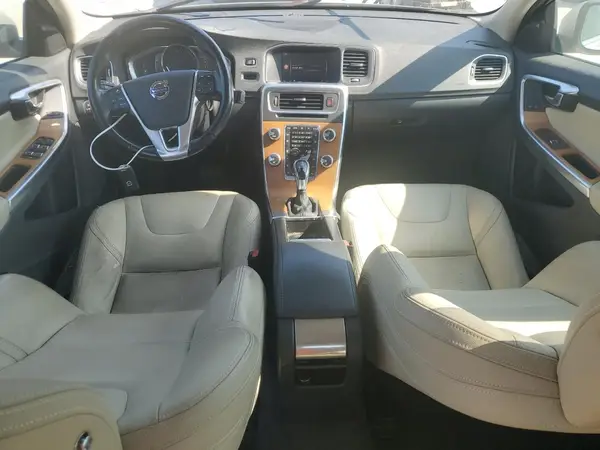 LYV402TM8JB157307 2018 VOLVO S60 - Image 8