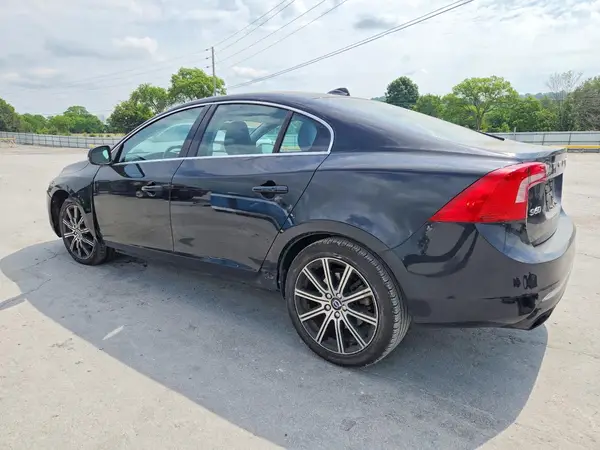 LYV402TM9JB168851 2018 VOLVO S60 - Image 2