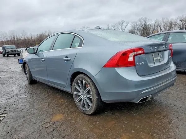 LYV402TM9JB174083 2018 VOLVO S60 - Image 2