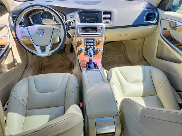 LYV612TK1GB101206 2016 VOLVO S60 - Image 8