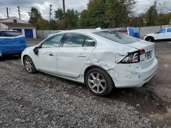 LYV612TK3GB101322 2016 VOLVO S60 - Image 2