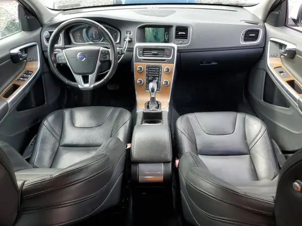 LYV612TK3GB101322 2016 VOLVO S60 - Image 8