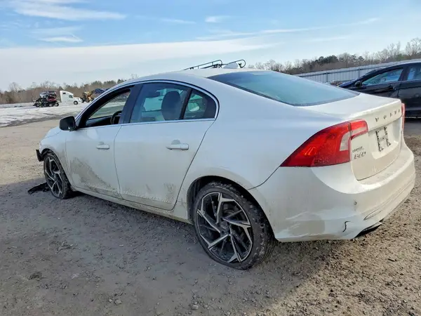 LYV612TK8GB107858 2016 VOLVO S60 - Image 2