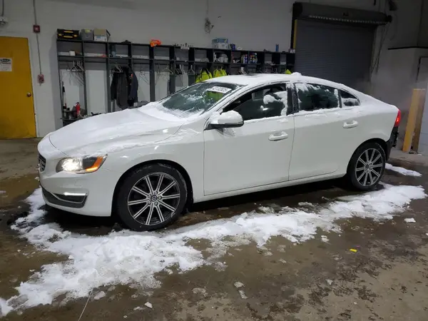 LYV612TM3GB097810 2016 VOLVO S60 - Image 1